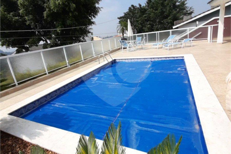 Sobrado à venda com 4 quartos, sendo 3 suítes, em Tremembé, São Paulo, SP