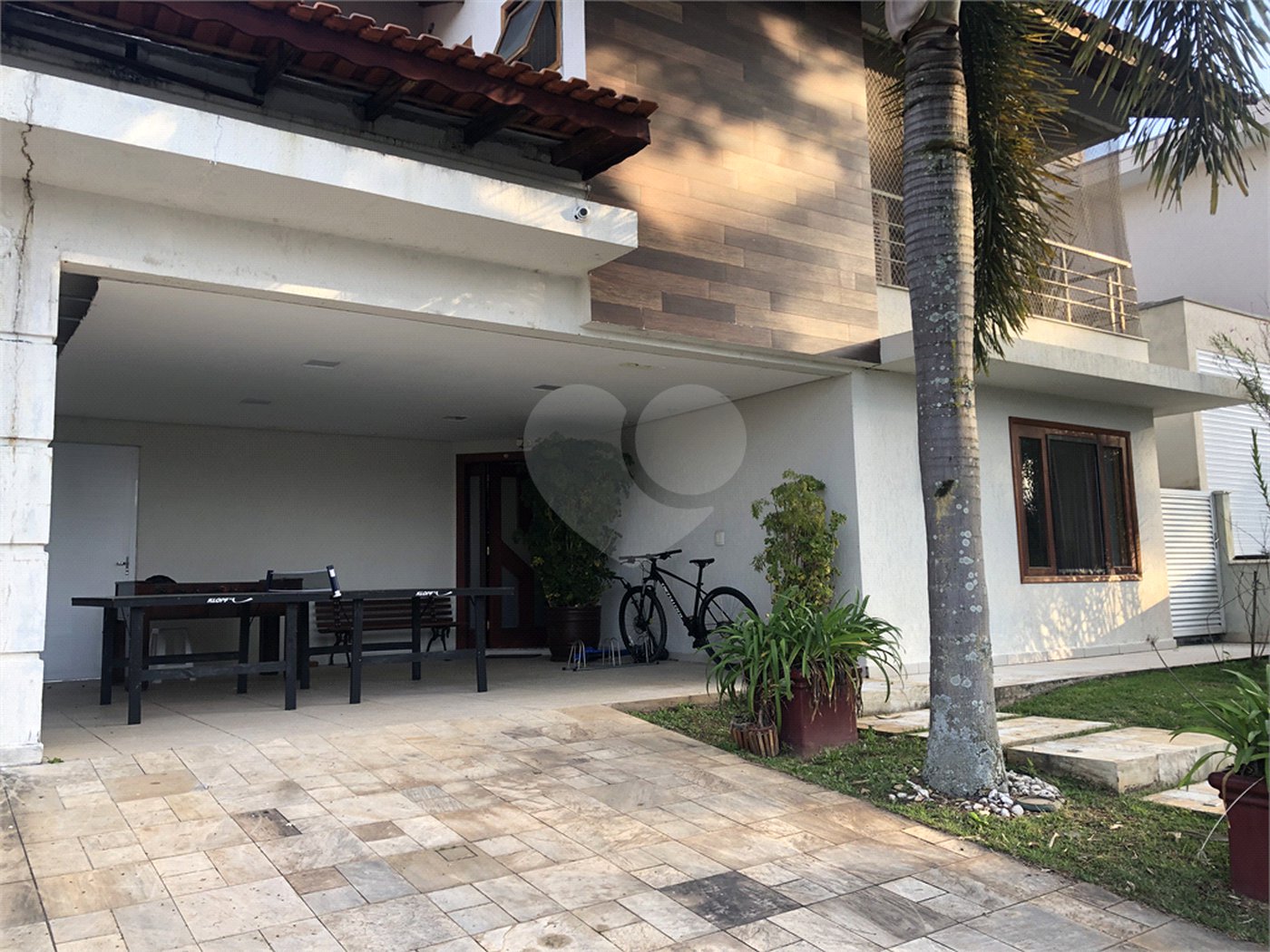 Casa à venda com 3 quartos, sendo 2 suítes,  no condomínio Aruã, Mogi das Cruzes - SP