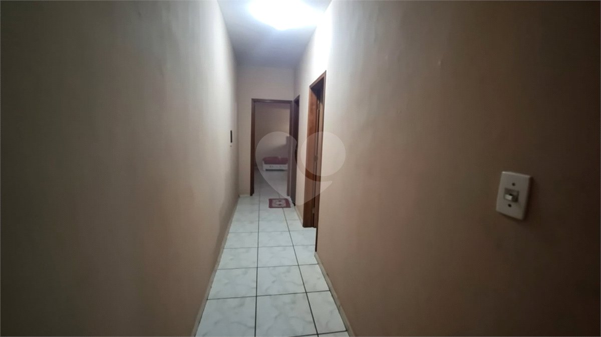 Casa à venda com 3 quartos em Residencial Azulville II, Matão, SP