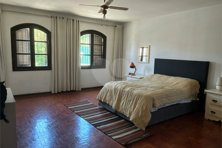 Sobrado à venda com 4 quartos, sendo 1 suíte, em Vila Guilherme, São Paulo, SP