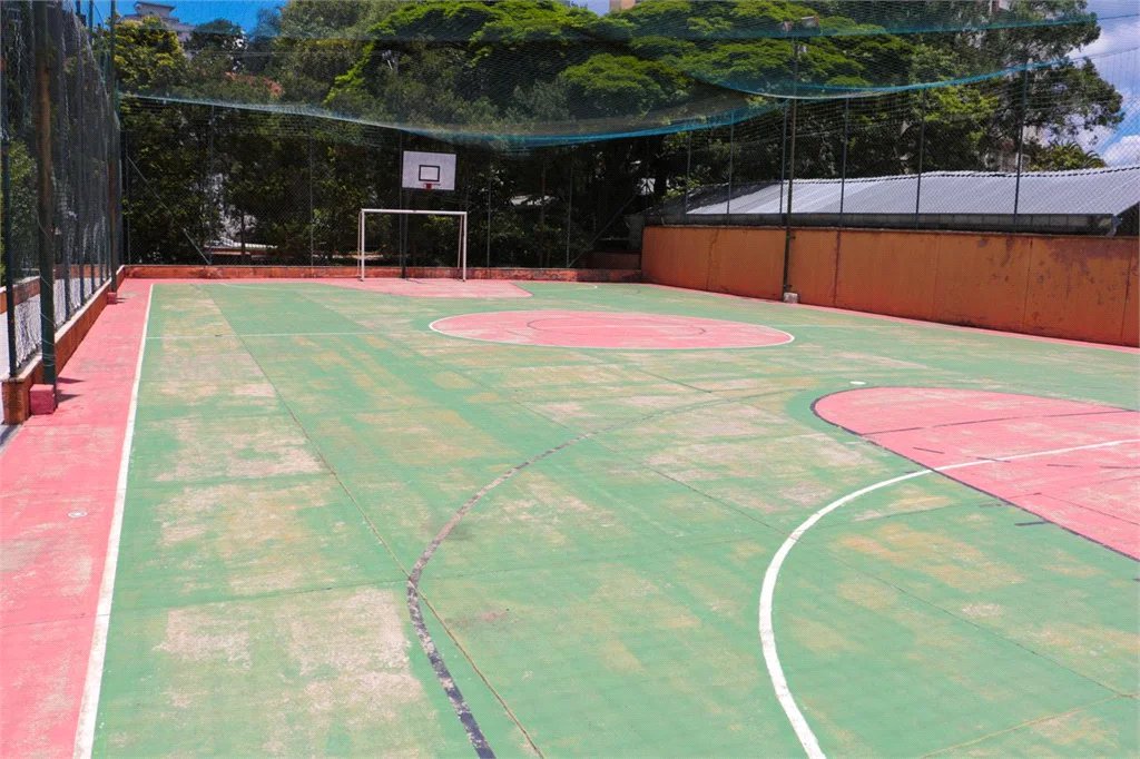 Apartamento à venda com 3 quartos, sendo 1 suíte,  em Vila Gomes, São Paulo, SP