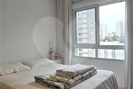 Apartamento à venda com 2 quartos, sendo 1 suíte, em Vila Andrade, São Paulo, SP