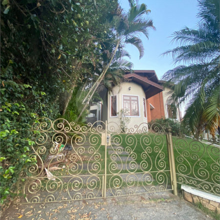 Casa à venda com 3 quartos, sendo 4 suítes,  no condomínio Estância Marambaia, Vinhedo - SP