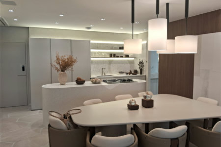 Apartamento à venda com 3 suítes em Moema, São Paulo, SP