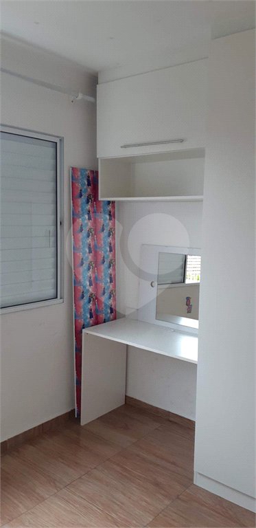 Casa à venda ou para alugar com 3 quartos, sendo 2 suítes,  no condomínio Residencial Erika, São Paulo - SP