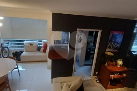 Duplex à venda com 2 suítes em Indianópolis, São Paulo, SP