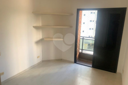 Apartamento para alugar com 3 quartos, sendo 1 suíte, em Cidade Monções, São Paulo, SP
