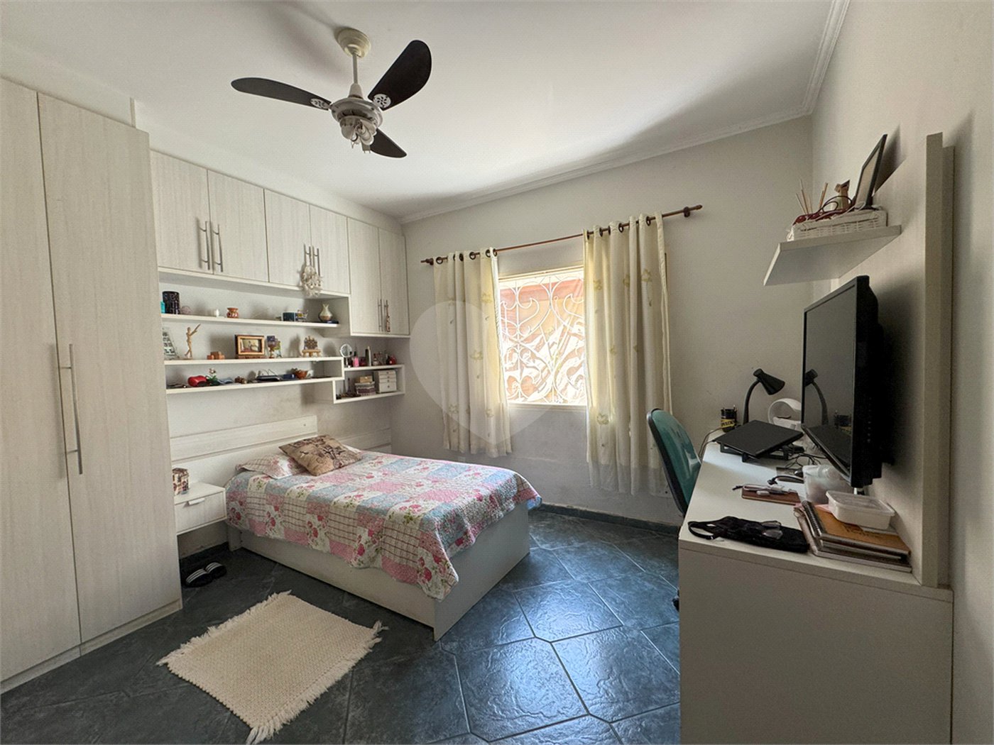 Casa à venda com 3 quartos, sendo 1 suíte, em Jardim Santa Rosália, Sorocaba, SP