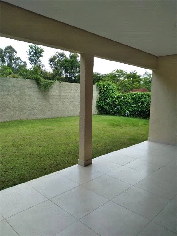 Casa à venda com 4 suítes no condomínio Saint Thomás Rua Uruana,9, Carapicuíba - SP