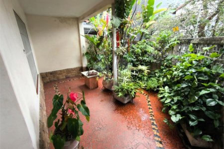 Sobrado à venda com 5 quartos, sendo 1 suíte, em Jardim Trussardi, São Paulo, SP