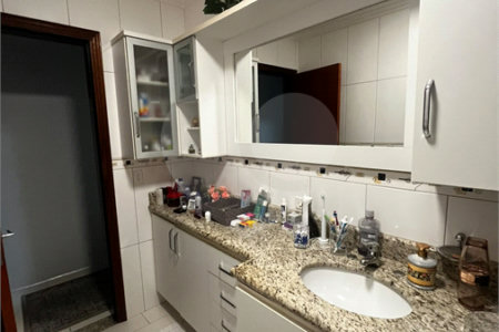 Sobrado à venda com 5 quartos, sendo 3 suítes, em Jardim Jaraguá (são Domingos), São Paulo, SP