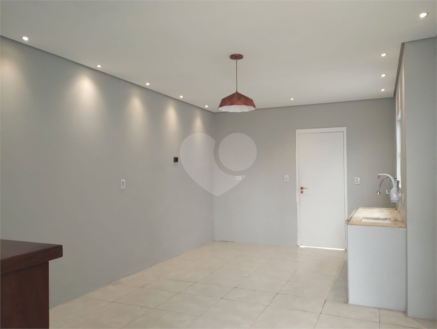 Casa Térrea à venda com 1 quarto em Vila Nivi, São Paulo, SP