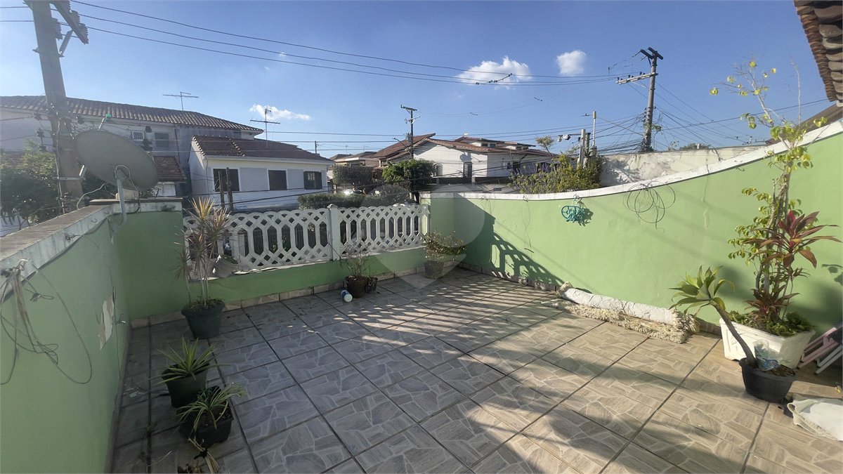 Sobrado à venda com 3 suítes em Jardim Ester Yolanda, São Paulo, SP