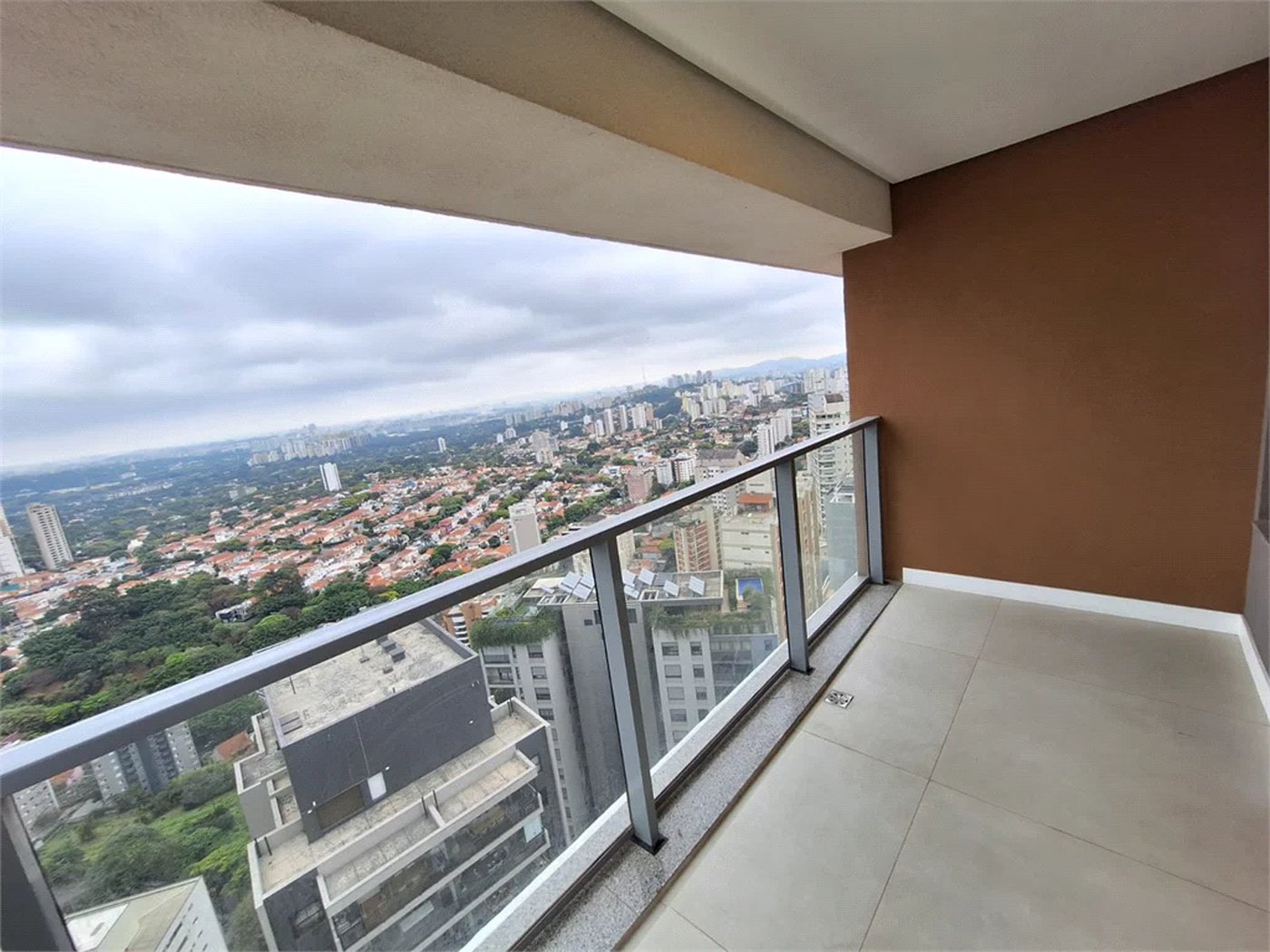 Apartamento para alugar com 3 suítes em Sumarezinho, São Paulo, SP