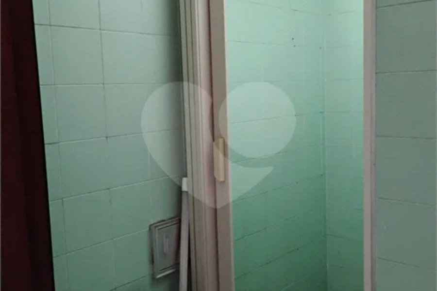 Espaçosa casa à venda na Vila Mascote
