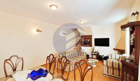 Casa para alugar com 3 quartos, sendo 1 suíte,  em Jardim Monte Kemel, São Paulo, SP