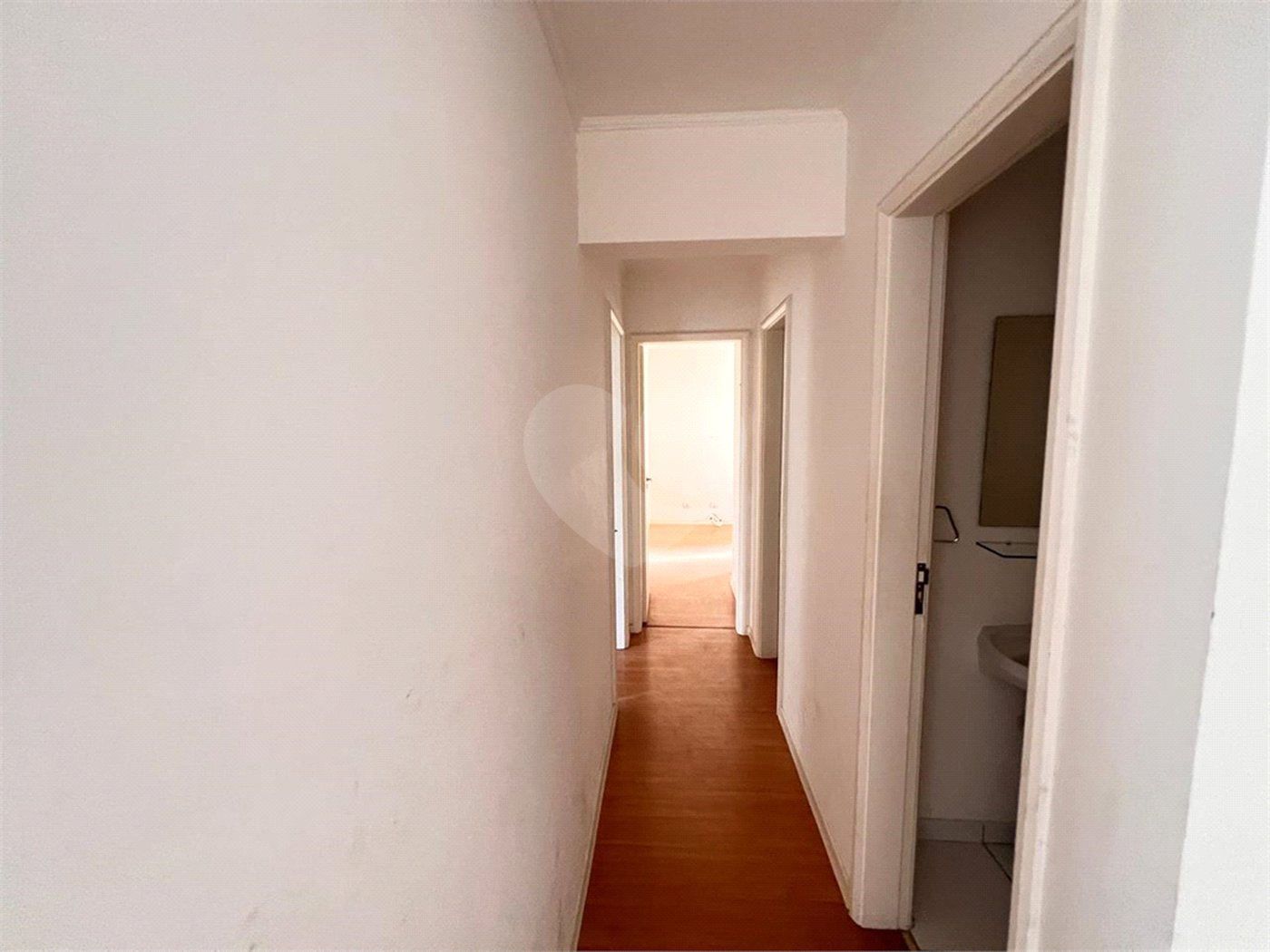 Apartamento à venda com 2 quartos em Moema, São Paulo, SP
