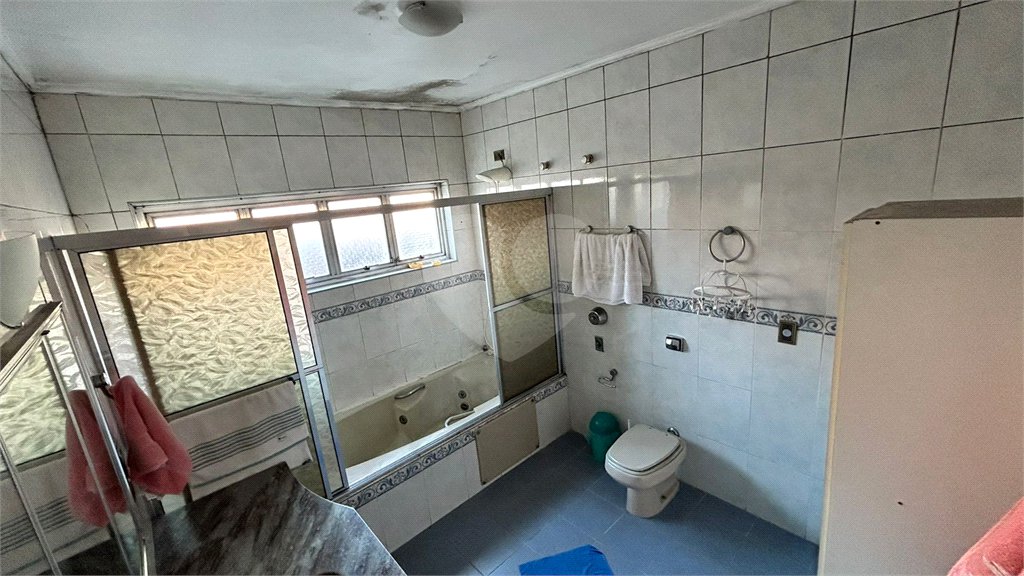 Sobrado à venda com 6 quartos, sendo 1 suíte,  em Sumarezinho, São Paulo, SP