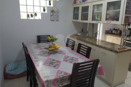 Sobrado à venda com 3 quartos, sendo 1 suíte, em Brooklin, São Paulo, SP