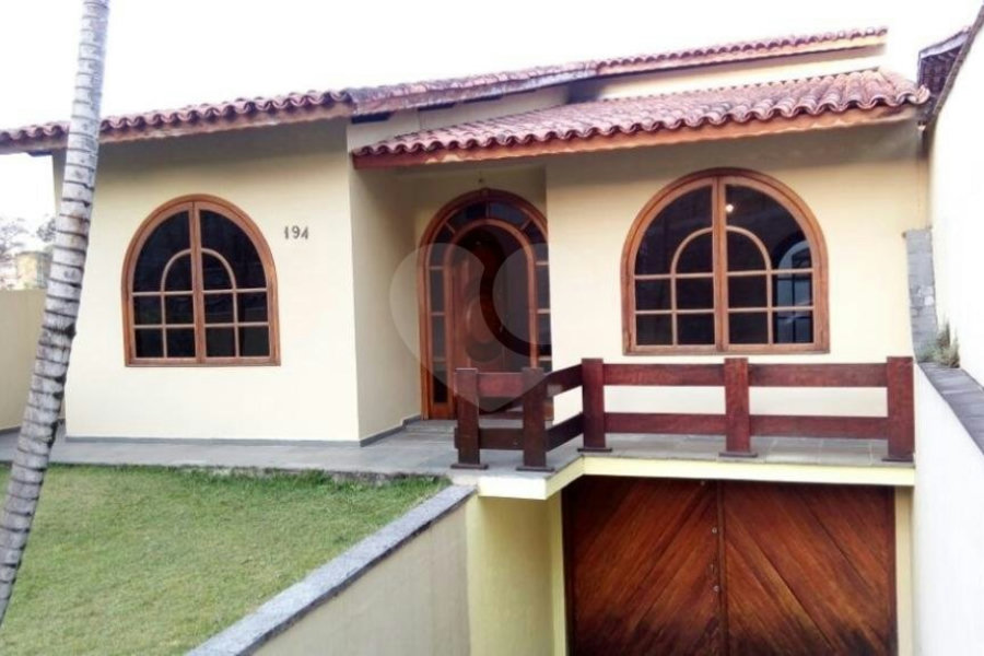 Casa Térrea à venda com 4 quartos, sendo 1 suíte, em Jardim Floresta, São Paulo, SP