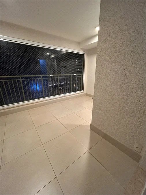 Apartamento à venda com 3 quartos, sendo 1 suíte,  em Vila Andrade, São Paulo, SP