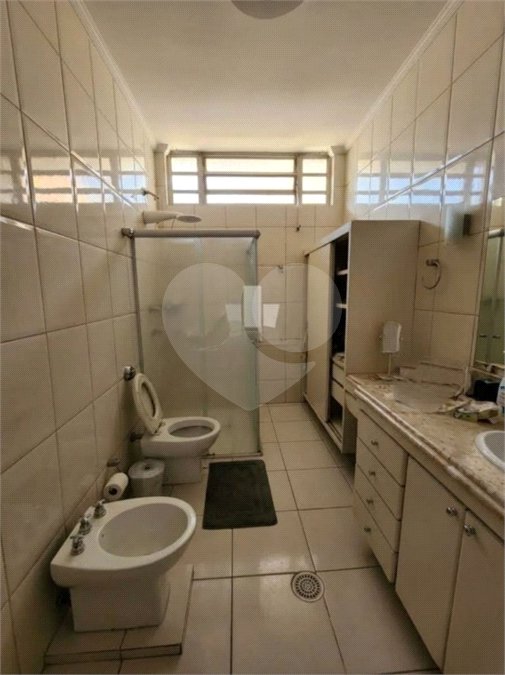 Casa à venda com 4 quartos, sendo 2 suítes, em Vila São Geraldo, São Paulo, SP