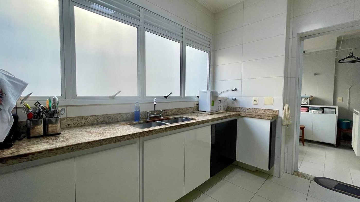 Apartamento com 4 dormitórios à venda, 217 m² por R$ 2.700.000,00 - Gonzaga - Santos/SP