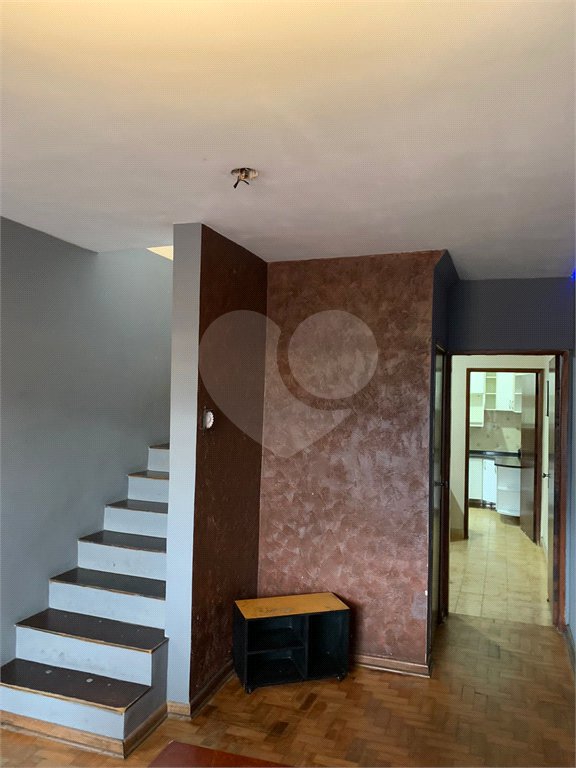 Sobrado à venda com 3 quartos, sendo 1 suíte, em Vila do Castelo, São Paulo, SP