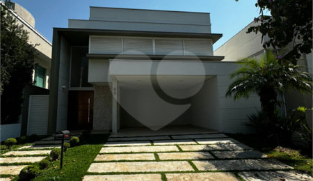Casa à venda com 4 quartos, sendo 2 suítes, no condomínio Montblanc, Sorocaba - SP