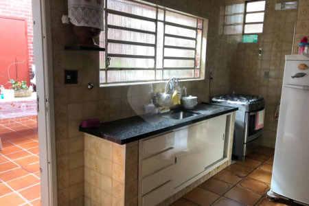 Sobrado à venda com 4 quartos, sendo 2 suítes, em Vila São José (ipiranga), São Paulo, SP