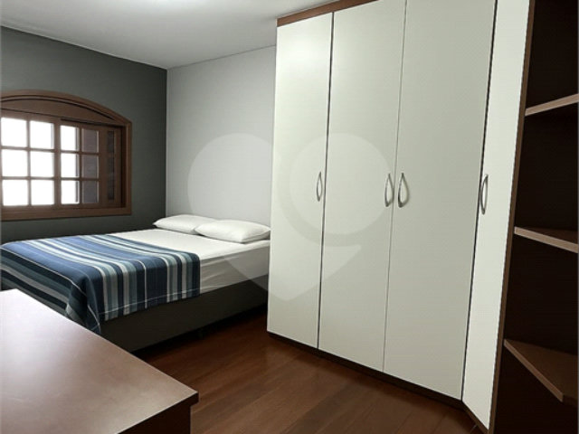 Sobrado à venda com 3 quartos, sendo 1 suíte,  em Tremembé, São Paulo, SP