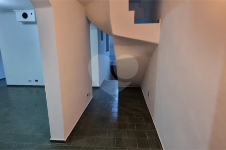 Casa à venda com 3 quartos, sendo 1 suíte,  em Jardim Rosa Maria, São Paulo, SP