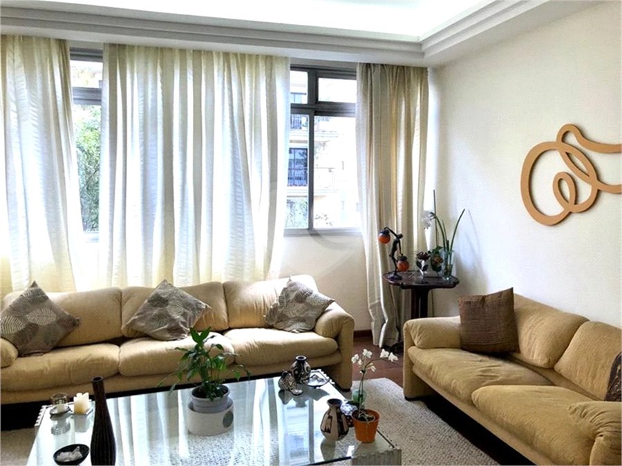 Apartamento para alugar com 3 quartos, sendo 1 suíte,  em Jardim Paulista, São Paulo, SP