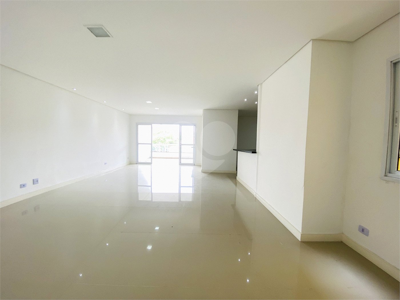 Apartamento à venda com 3 quartos, sendo 1 suíte, em Baeta Neves, São Bernardo do Campo, SP