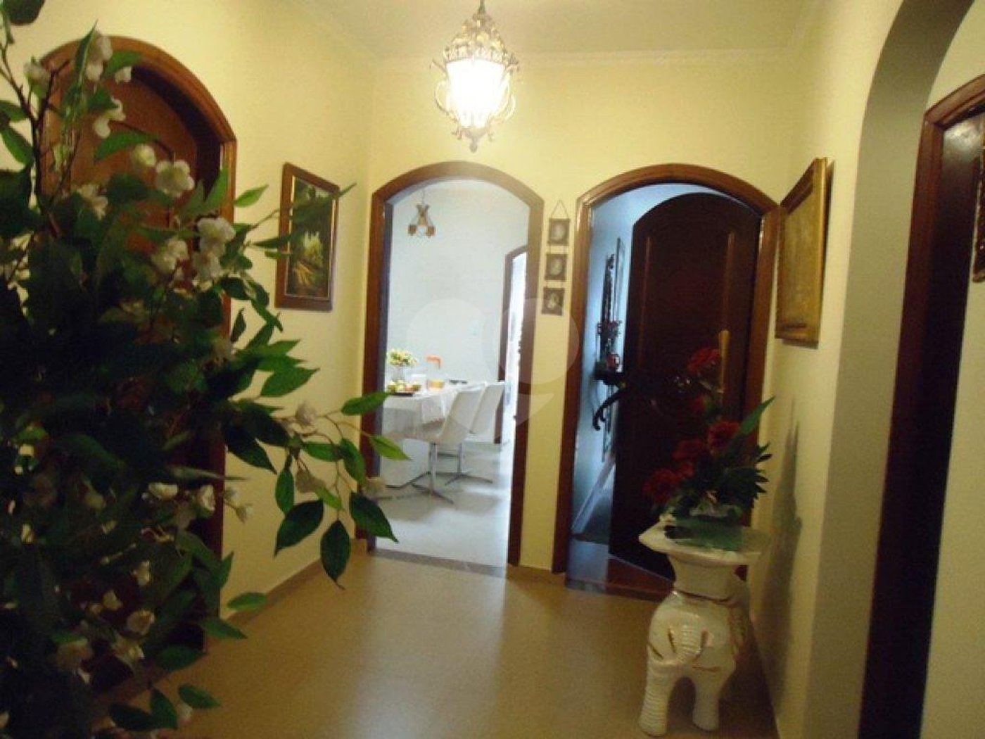 Sobrado à venda com 3 quartos, sendo 1 suíte, em Tremembé, São Paulo, SP
