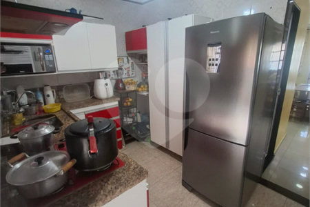 Casa à venda com 2 quartos, sendo 1 suíte, no condomínio Clube Caminho do Park, Rio de Janeiro - RJ
