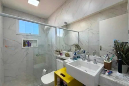Sobrado à venda com 3 quartos, sendo 1 suíte,  em Brooklin Paulista, São Paulo, SP