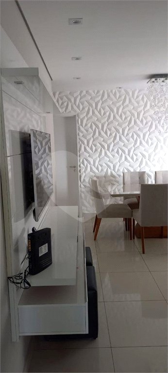 Apartamento à venda com 3 quartos, sendo 1 suíte,  em Parque Santana, Mogi das Cruzes, SP