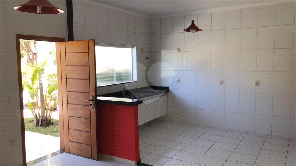 Casa à venda com 3 quartos, sendo 1 suíte, no condomínio Vista Verde, Indaiatuba - SP