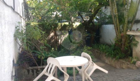 Casa à venda com 4 quartos, sendo 1 suíte,  em Tijuca, Rio de Janeiro, RJ
