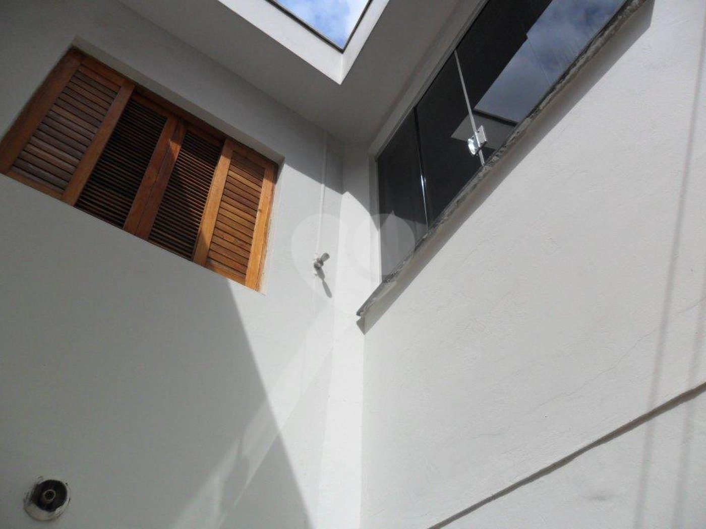 Sobrado à venda com 3 quartos, sendo 1 suíte, em Vila Romero, São Paulo, SP