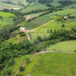 Sítio à venda com 4 quartos, sendo 1 suíte, no Centro, Elias Fausto, SP