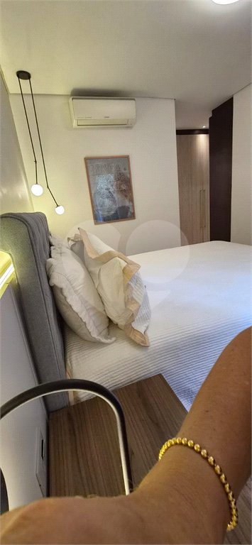 Casa à venda com 3 quartos, sendo 1 suíte, no condomínio Townhouse Village Morumbi, São Paulo - SP