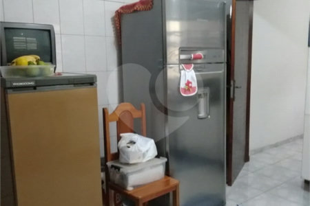 Sobrado à venda com 3 quartos, sendo 1 suíte, em Chora Menino, São Paulo, SP