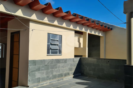 Casa à venda com 2 quartos em Campo Grande, Rio de Janeiro, RJ