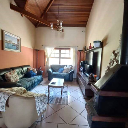 Casa à venda com 3 quartos, sendo 1 suíte, no condomínio Outeiro das Flores 2, Itupeva - SP