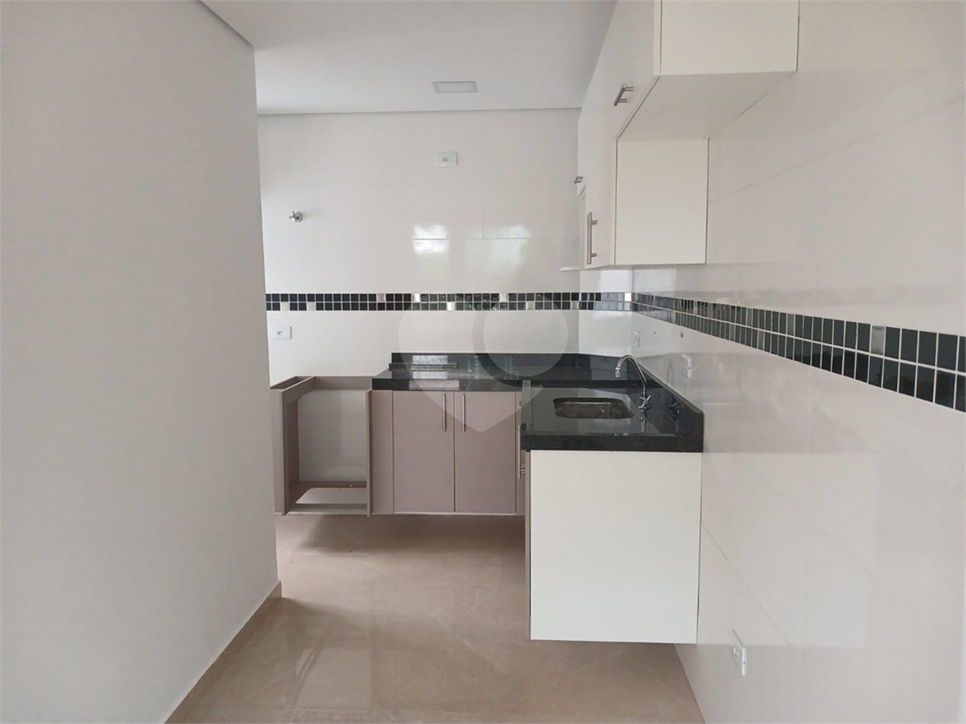 Casa à venda com 2 quartos, sendo 1 suíte,  em Parque Vitória, São Paulo, SP