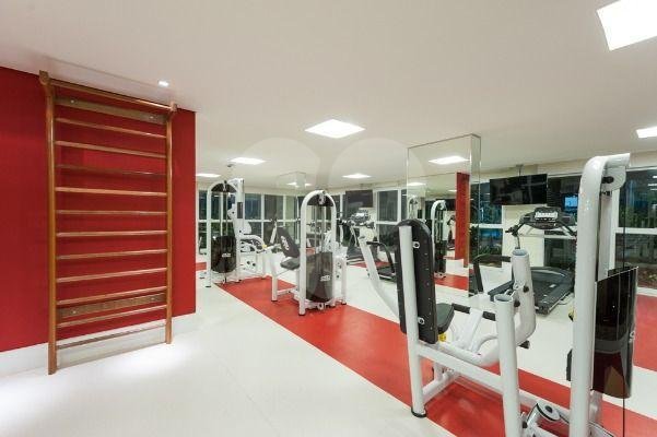 Apartamento à venda com 3 quartos, sendo 1 suíte,  em Vila Anastácio, São Paulo, SP