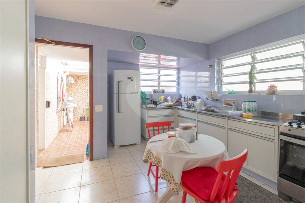 Casa Térrea à venda com 4 quartos, sendo 2 suítes, em Alto de Pinheiros, São Paulo, SP