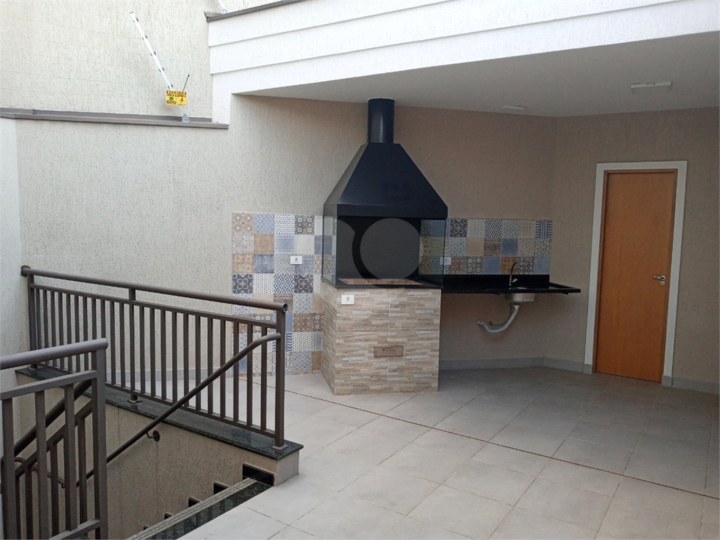Casa à venda com 2 suítes no condomínio martinha, São Paulo - SP